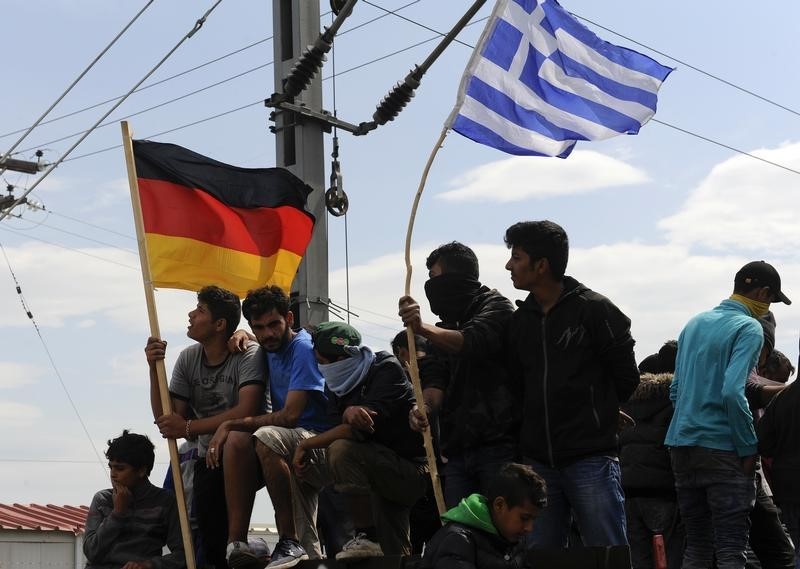 © Reuters. اليونان: تدفقات المهاجرين تراجعت بعد الاتفاق الأوروبي التركي