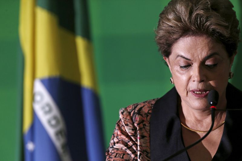 © Reuters. Rousseff viajará a ONU para captar apoyo internacional contra el juicio político