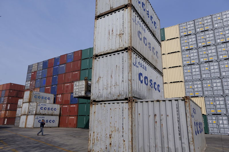 © Reuters. الصين تستحوذ على أكبر حصة من الصادرات الدولية في نحو 50 عاما