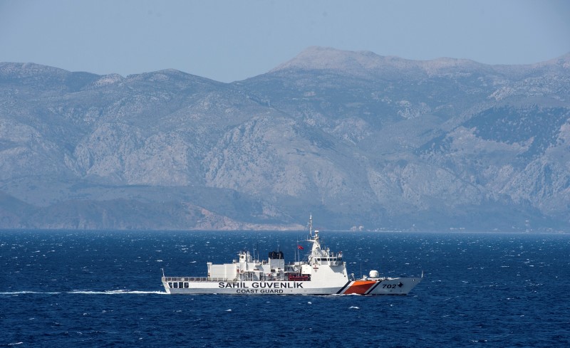 © Reuters. Grecia dice que demandas de Turquía obstaculizan misión de OTAN en el Egeo