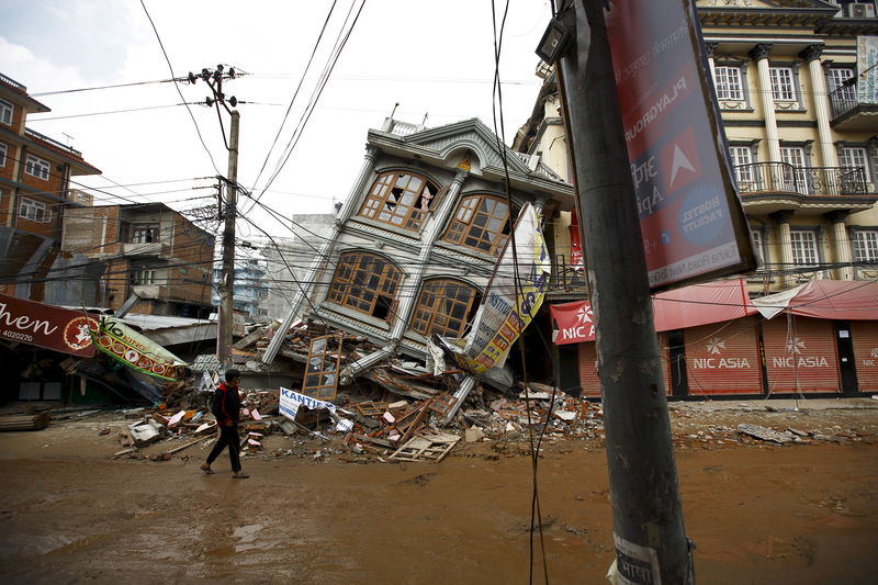 © Reuters. The Wider Image: Nepal a year after the earthquake  