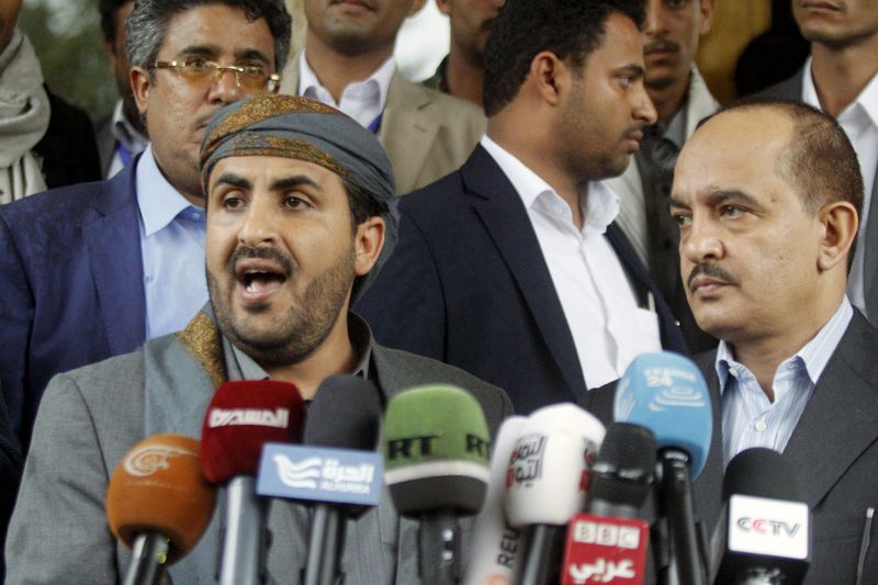 © Reuters. خلاف بين طرفي الصراع اليمني على جدول أعمال مفاوضات السلام