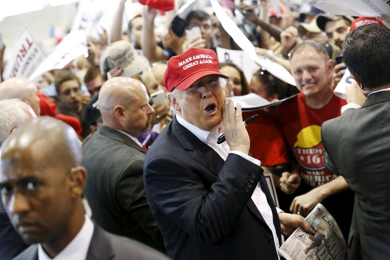 © Reuters. Trump faz campanha em Harrington, Delaware