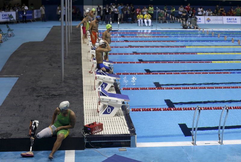 © Reuters. Un nadador amputado sirio llevará la antorcha olímpica por los refugiados 