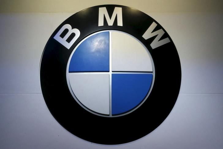 © Reuters. The logo of BMW is pictured at at the 37th Bangkok International Motor Show in Bangkok