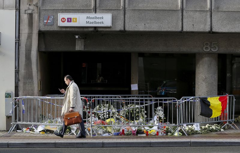 © Reuters. Reabre en Bruselas la estación de metro de Maelbeek atacada en marzo