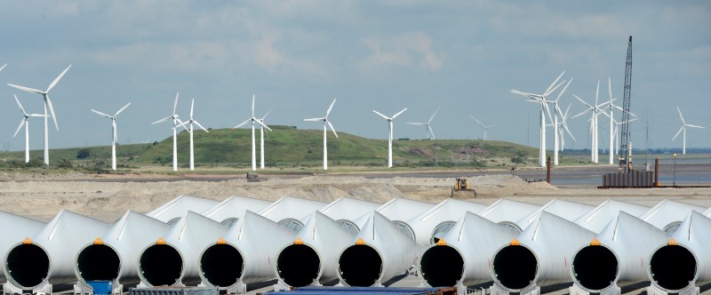 © Reuters. Rotor-blades are pictured at Siemens Wind Power's port of export in Esbjerg