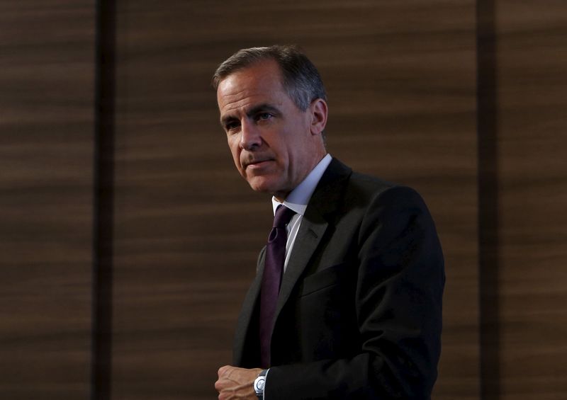 © Reuters. Mark Carney, Bank of England Governor and the chairman of the Financial Stability Board (FSB), leaves a news conference after FSB plenary session in Tokyo