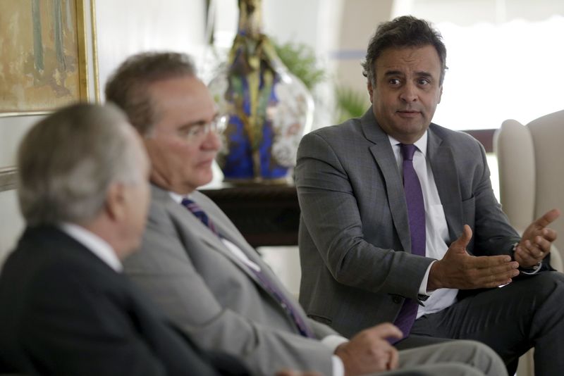 © Reuters. Encontro entre Michel Temer, Renan Calheiros e Aécio Neves