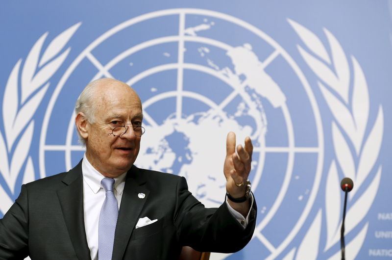 © Reuters. UN mediator de Mistura attends a news conference after the conclusion of a round of meetings during Syria Peace talks in Geneva