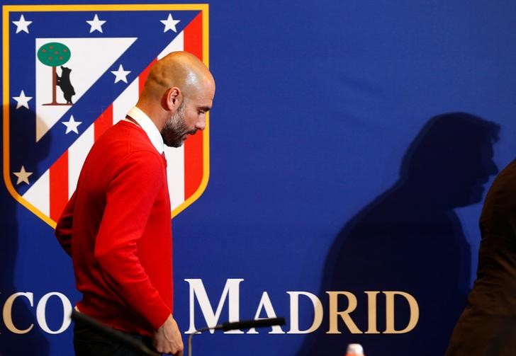 © Reuters. La derrota ante el Atlético acerca a Guardiola a un fracaso conocido