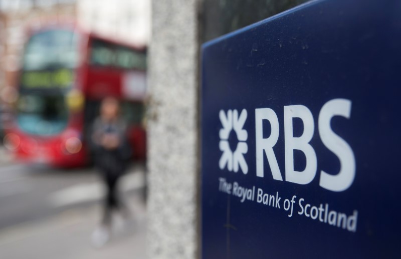 © Reuters. A sign is displayed outside of a branch of The Royal Bank of Scotland in central London