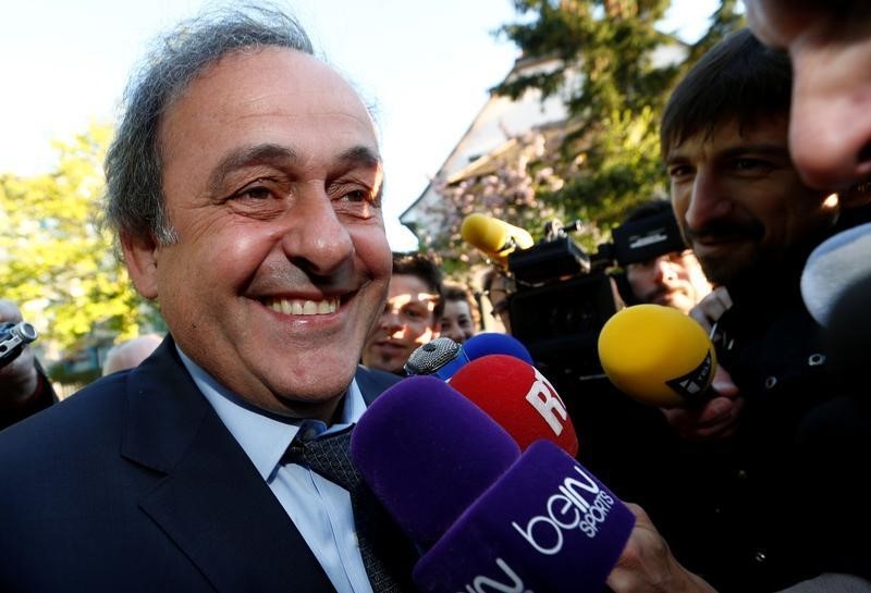 © Reuters. Platini presenta una apelación a sus seis años de suspensión ante el CAS