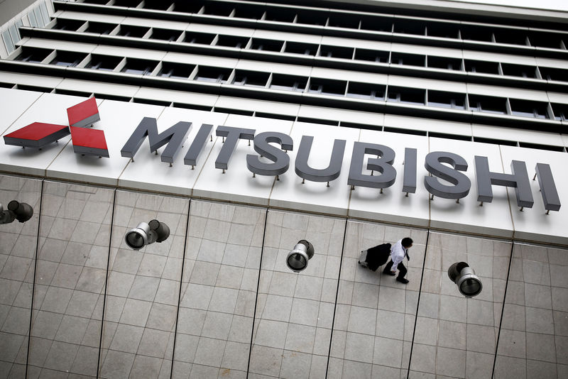 © Reuters. The company logo of Mitsubishi Motors is seen at it's headquarters in Tokyo