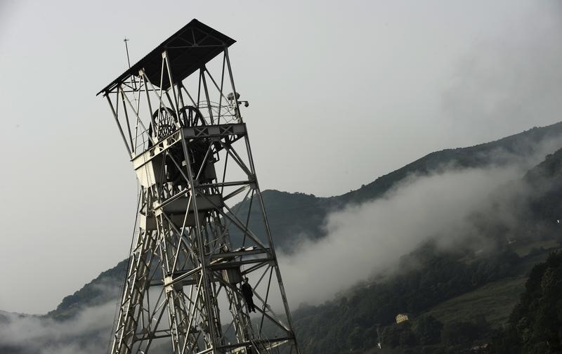 © Reuters. El Gobierno acuerda con la UE ayudas adicionales al sector del carbón