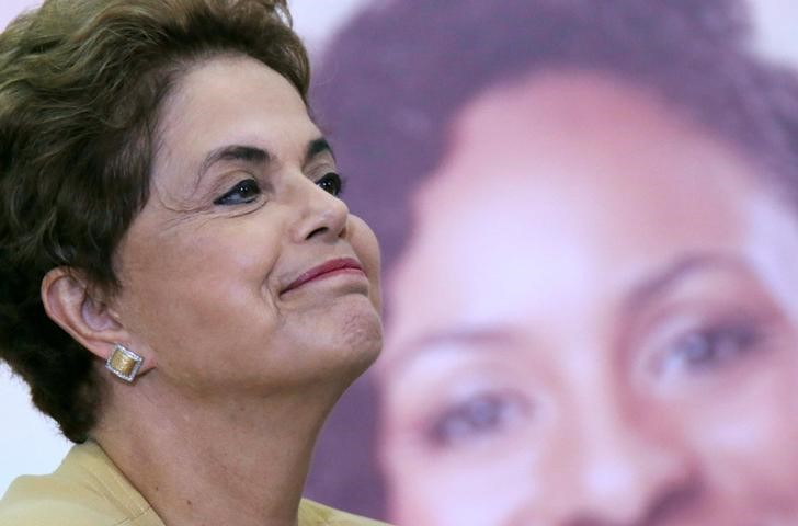 © Reuters. Presidente Dilma Rousseff durante cerimônia no Palácio do Planalto, em Brasília