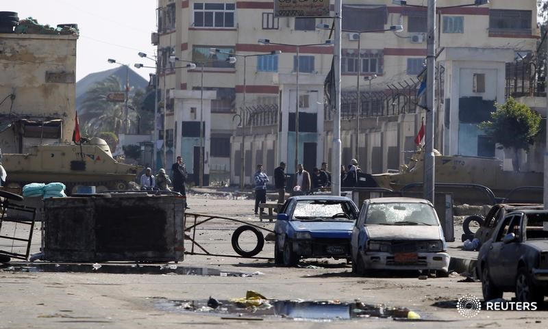 © Reuters. محكمة مصرية تعاقب 20 بالسجن المؤبد في قضية عنف بمدينة بورسعيد