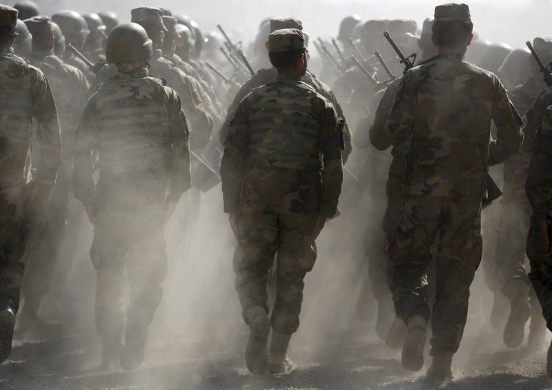 © Reuters. القوات الأفغانية تبدأ عمليات ضد طالبان