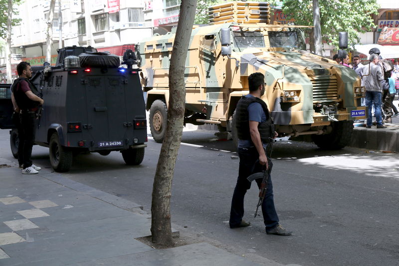 © Reuters. الجيش التركي: مقتل 11 متشددا كرديا في جنوب شرق البلاد