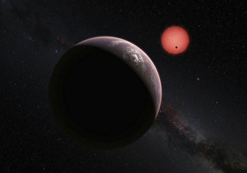 © Reuters. الكواكب المكتشفة حديثا ربما تعزز فرص البحث عن حياة خارج الأرض