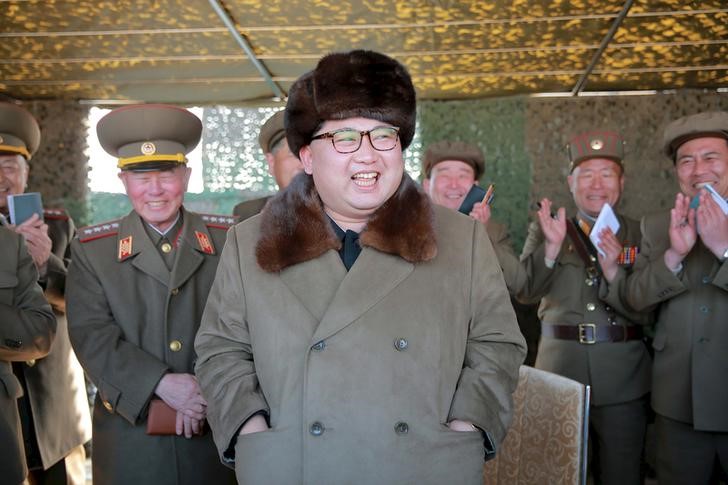 © Reuters. Corea del Norte prepara su congreso mientras el Sur teme pruebas nucleares