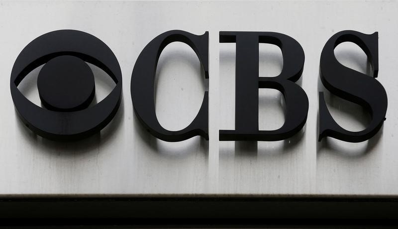 © Reuters. The CBS "eye" and logo are seen outside the CBS Broadcast Center on West 57th St. in Manhattan, New York
