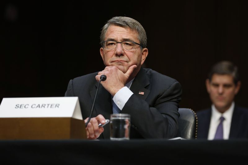 © Reuters. Ministro da Defesa dos EUA, Ash Carter, durante reunião em Washington