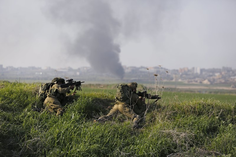 © Reuters. اندلاع أعمال عنف عند الحدود بين غزة وإسرائيل