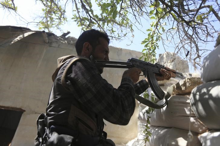 © Reuters. جماعات المعارضة المسلحة في سوريا تشكل هيئة لإنهاء الاقتتال