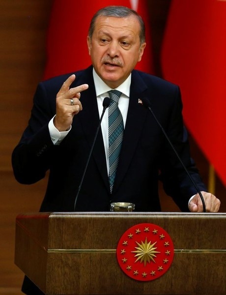 © Reuters. مستشار للرئاسة: تركيا لن تجري انتخابات بعد أن يغير الحزب الحاكم رئيسه