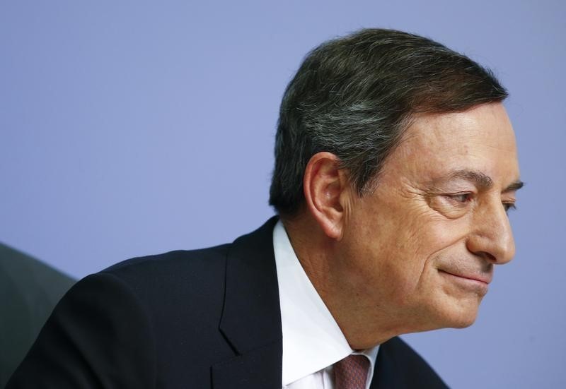 © Reuters. BCE dice que continúa recuperación de zona euro, pero hay riesgos a la baja