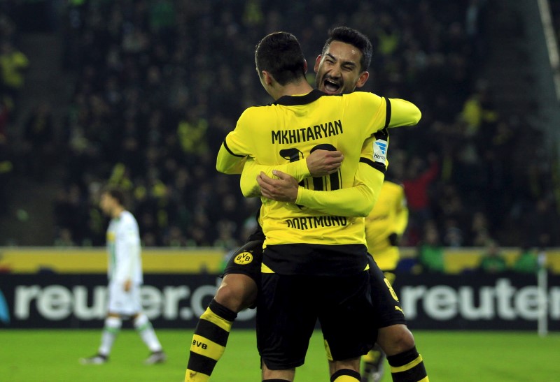 © Reuters. Borussia Moenchengladbach v Borussia Dortmund - German Bundesliga