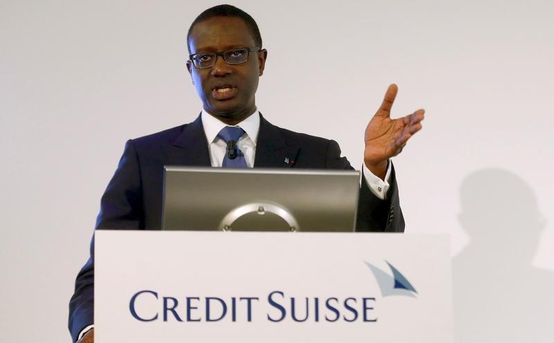 © Reuters. CEO of Credit Suisse Thiam addresses news conference in Zurich