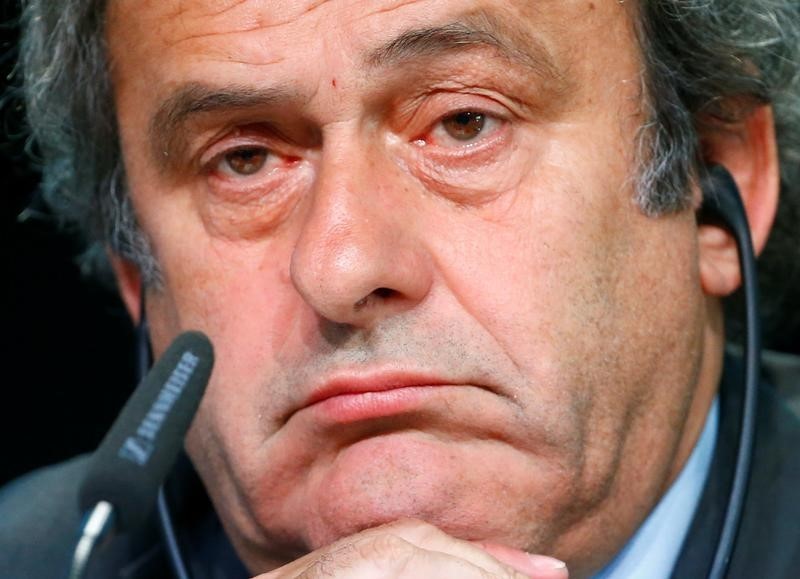 © Reuters. Platini dimitirá como presidente de la UEFA