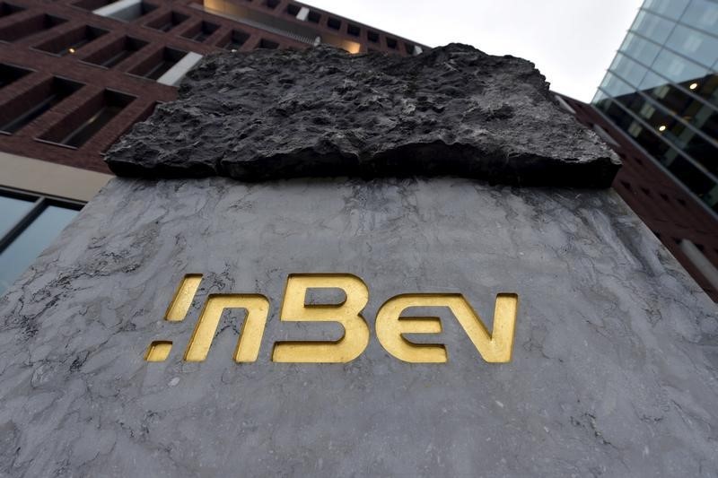 © Reuters. The InBev logo is pictured outside brewer Anheuser-Busch InBev's headquarters in Leuven