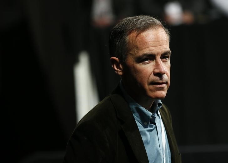 © Reuters. Bank of England Mark Carney attends U.S. President Barrack Obama's Town Hall meeting at Lindley Hall in London