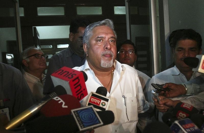 © Reuters. Kingfisher Airlines Chairman Mallya speaks with the media in New Delhi