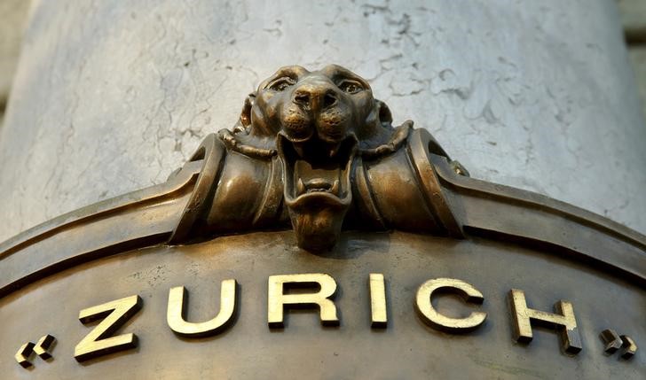 © Reuters. An old logo of Zurich Insurance Group is seen at its headquarters in Zurich