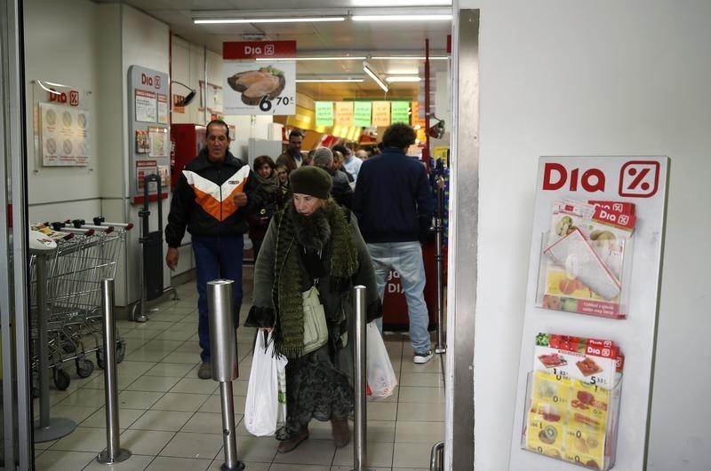 © Reuters. Los resultados de DIA caen presionados por las divisas