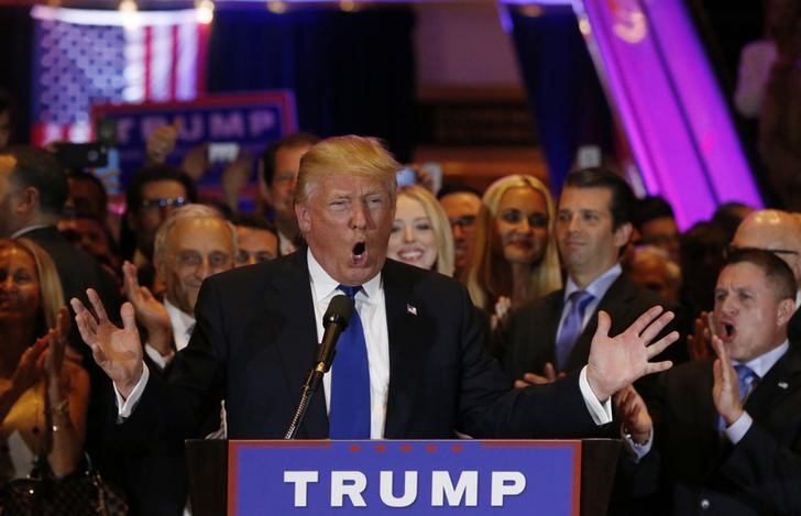 © Reuters. Pré-candidato republicano dos EUA Donald Trump faz discurso em Nova York