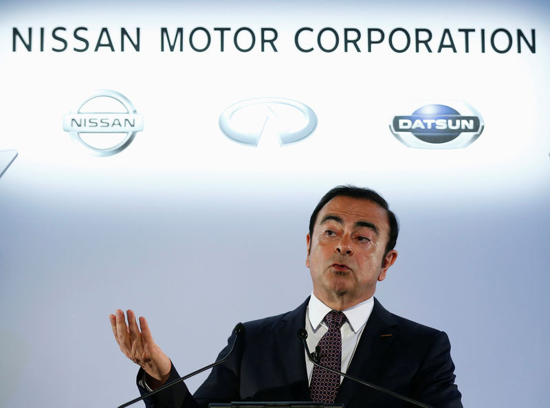 © Reuters. Carlos Ghosn, Chairman and CEO of the Renault-Nissan Alliance, speaks during a news conference in Yokohama, Japan