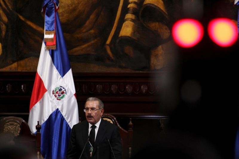 © Reuters. Medina se encamina a ganar su segundo mandato en República Dominicana