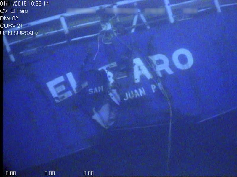 © Reuters. Foto tirada no fundo do mar do navio El Faro