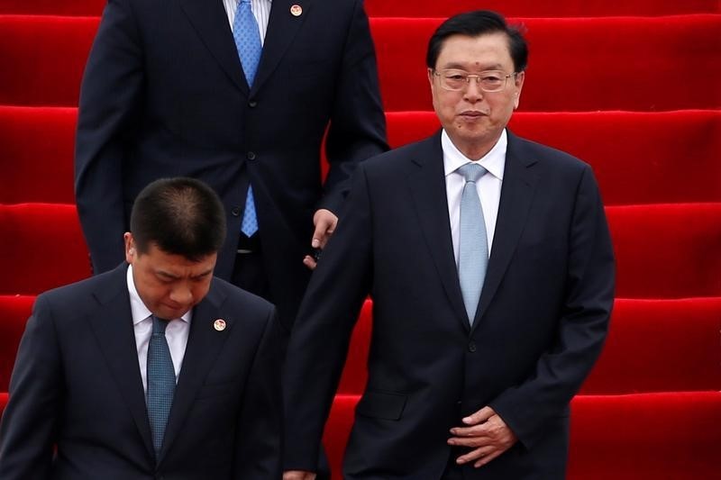 © Reuters. مسؤول صيني كبير "يستمع" لمطالب هونج مع تزايد الدعوات للاستقلال