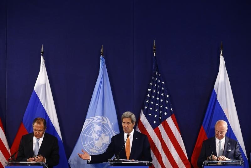 © Reuters. التشاؤم يخيم على محادثات تهدف لإنقاذ عملية السلام في سوريا