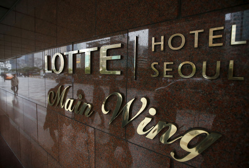 © Reuters. The logo of Lotte Hotel is seen at a Lotte Hotel in Seoul