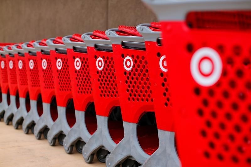 © Reuters. Target shopping carts a shows outside a newly constructed Target store in San Diego, California 