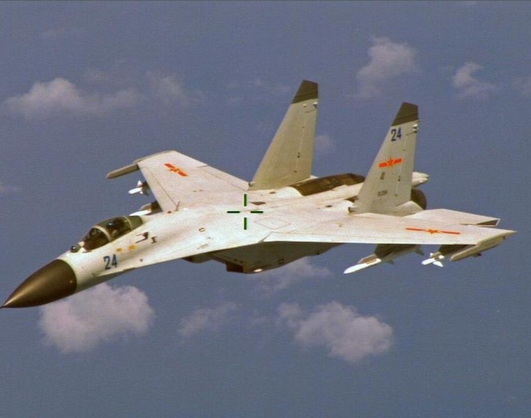 © Reuters. البنتاجون: طائرتان صينيتان اعترضتا طائرة إستطلاع أمريكية فوق بحر الصين الجنوبي