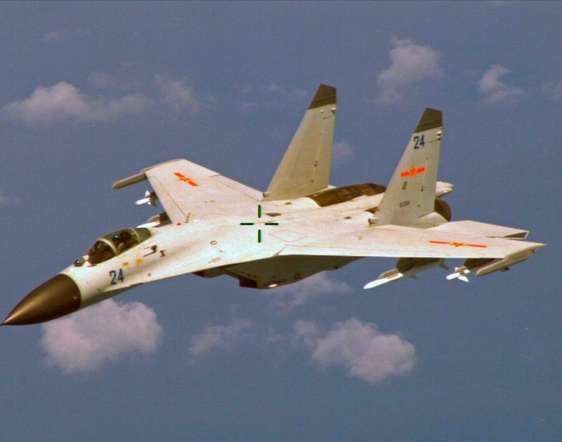 © Reuters. Cazas chinos interceptan avión militar de EEUU sobre el Mar de China Meridional