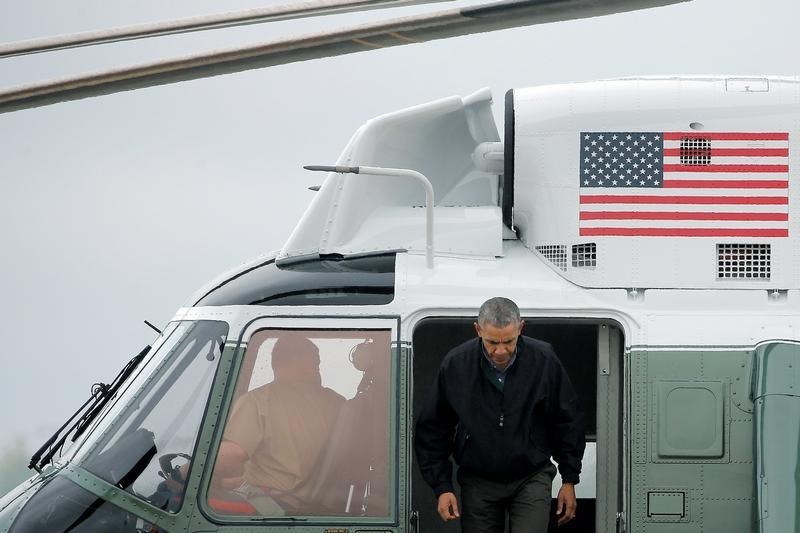 © Reuters. أوباما يصل فيتنام في زيارة تستغرق ثلاثة أيام